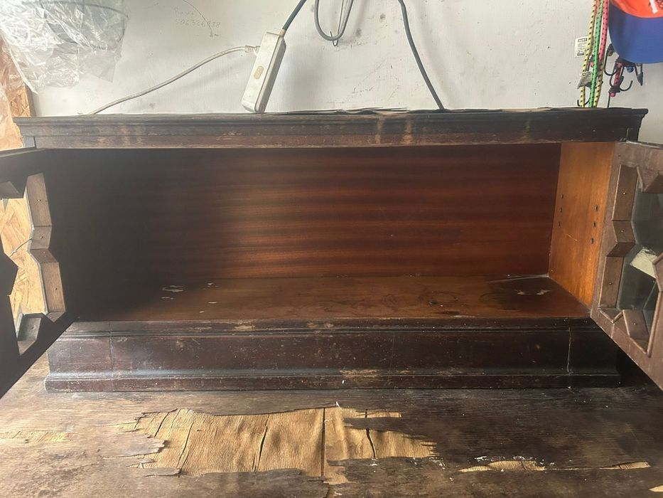 Stary kredens przybliżony rok produkcji 1916