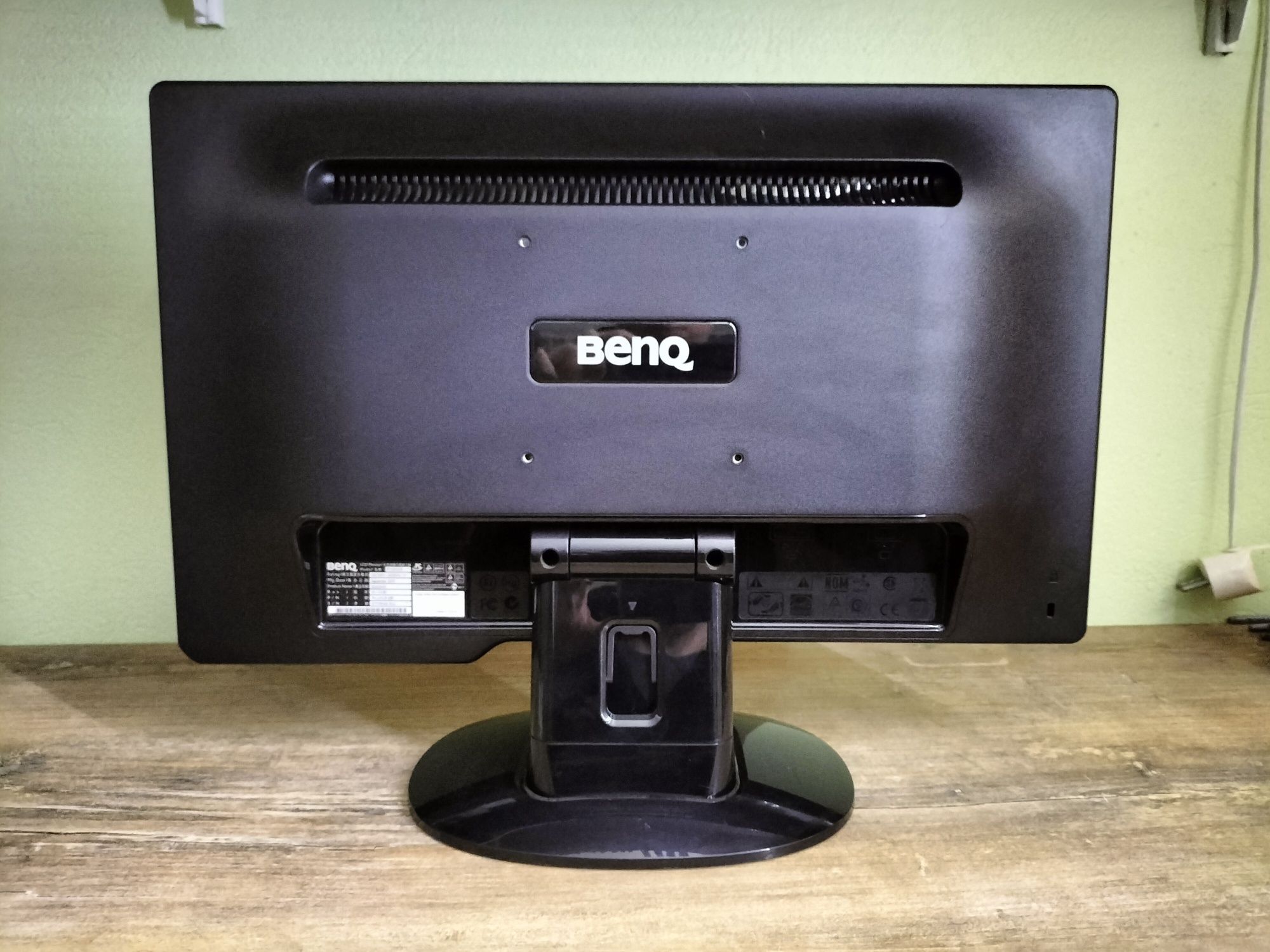 Monitor 20" Benq g2020hd