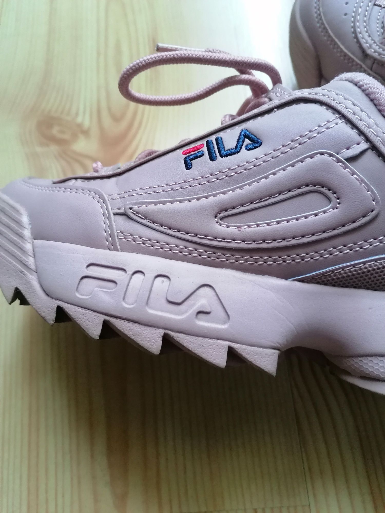 Buty sneakersy sportowe FILA