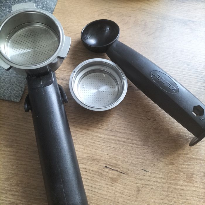 Ekspres ciśnieniowy do kawy Zelmer