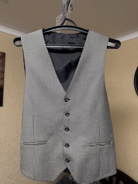 Костюм чоловічий трійка