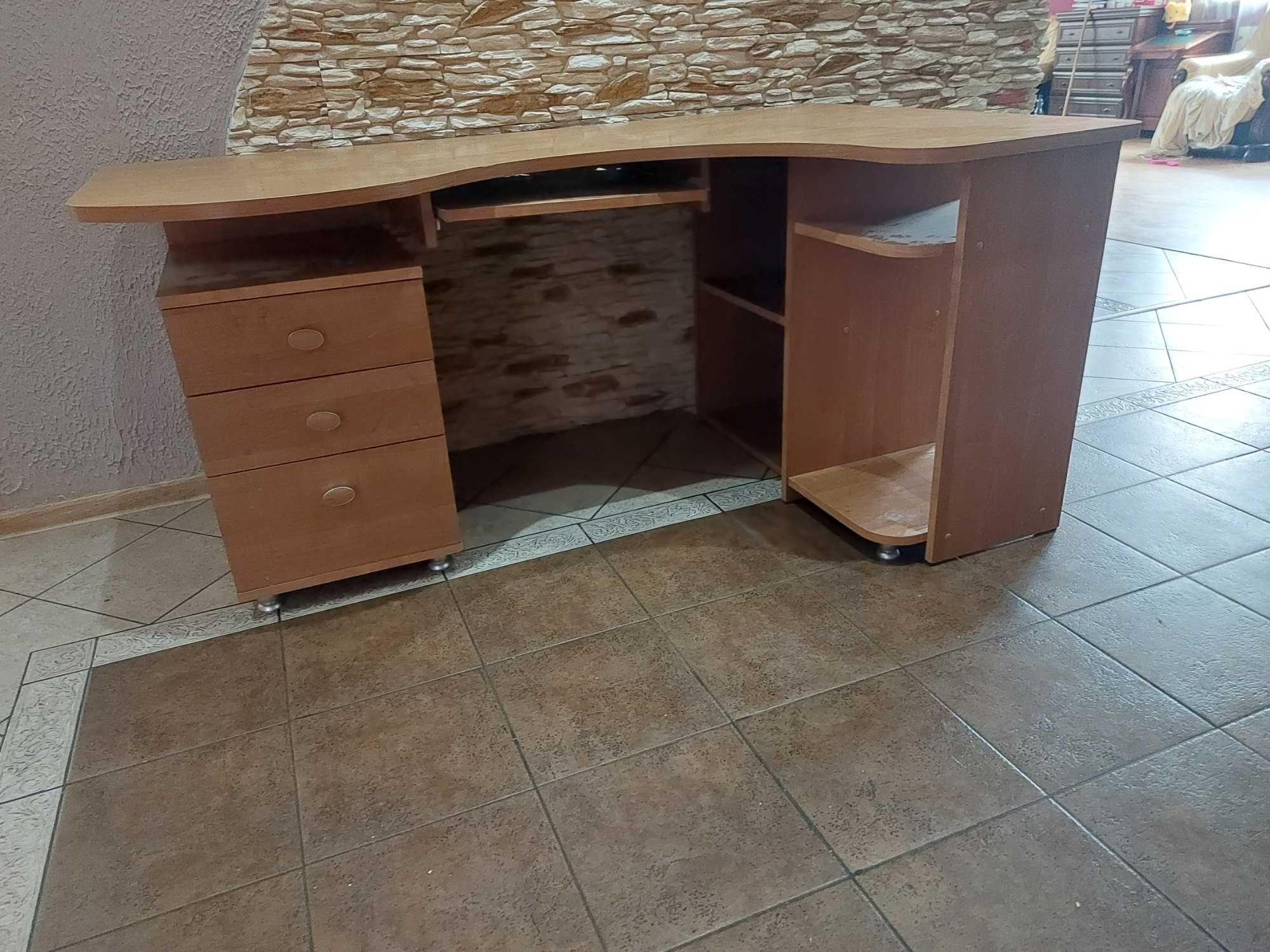 Biurko narożne kolor olcha 160 x 100 + fotel obrotowy biurowy