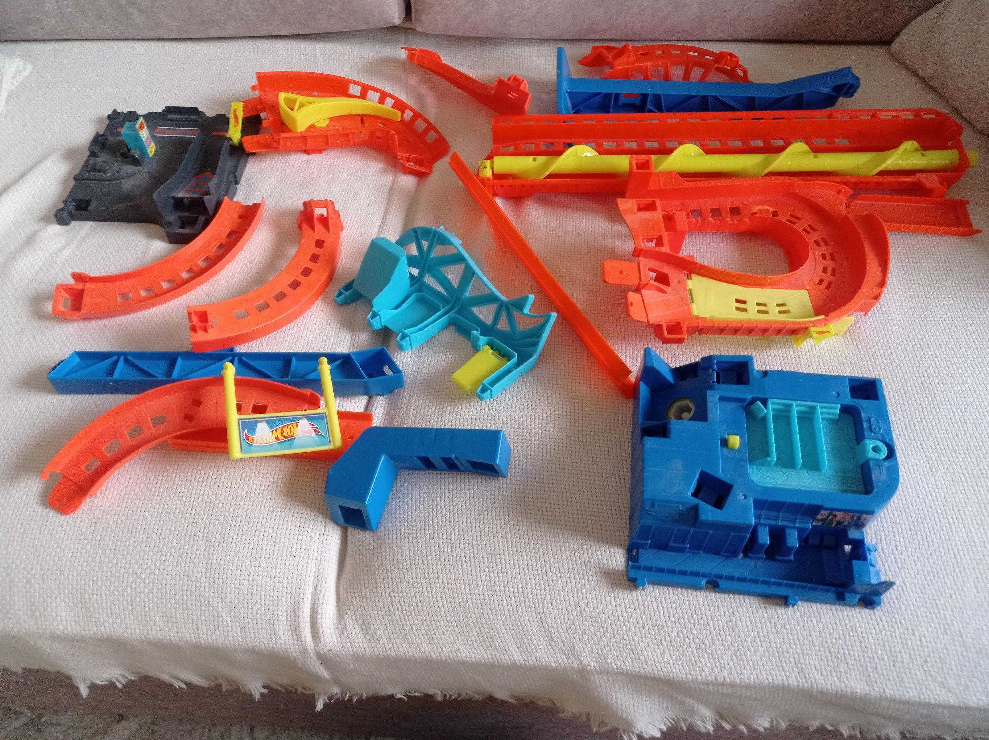 Tor Hot Wheels City Rajdowy Rollercoaster