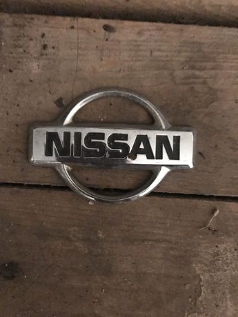 Емблема Nissan