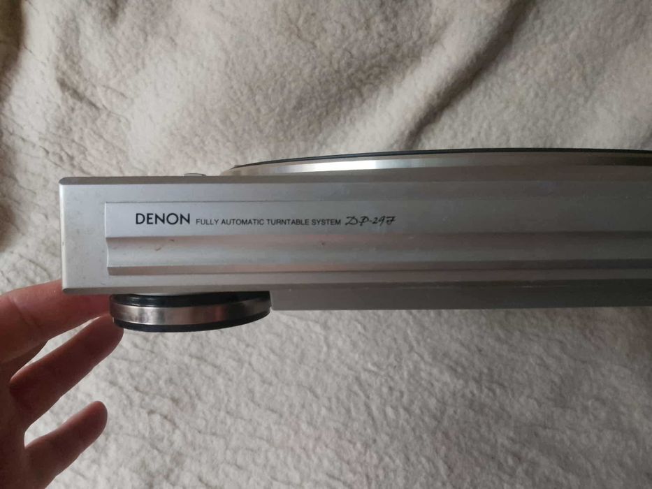 Gramofon Denon DP-29F