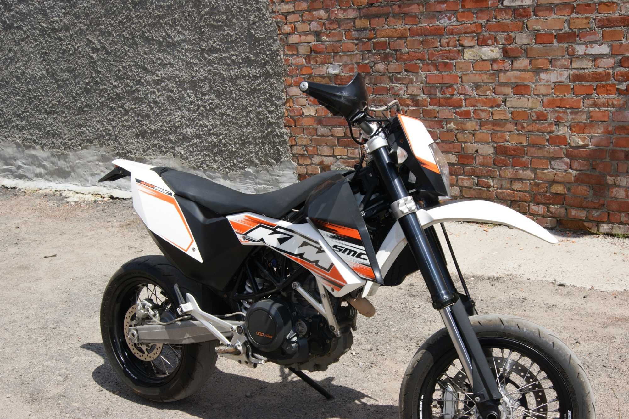 KTM 690 SMC R мотард