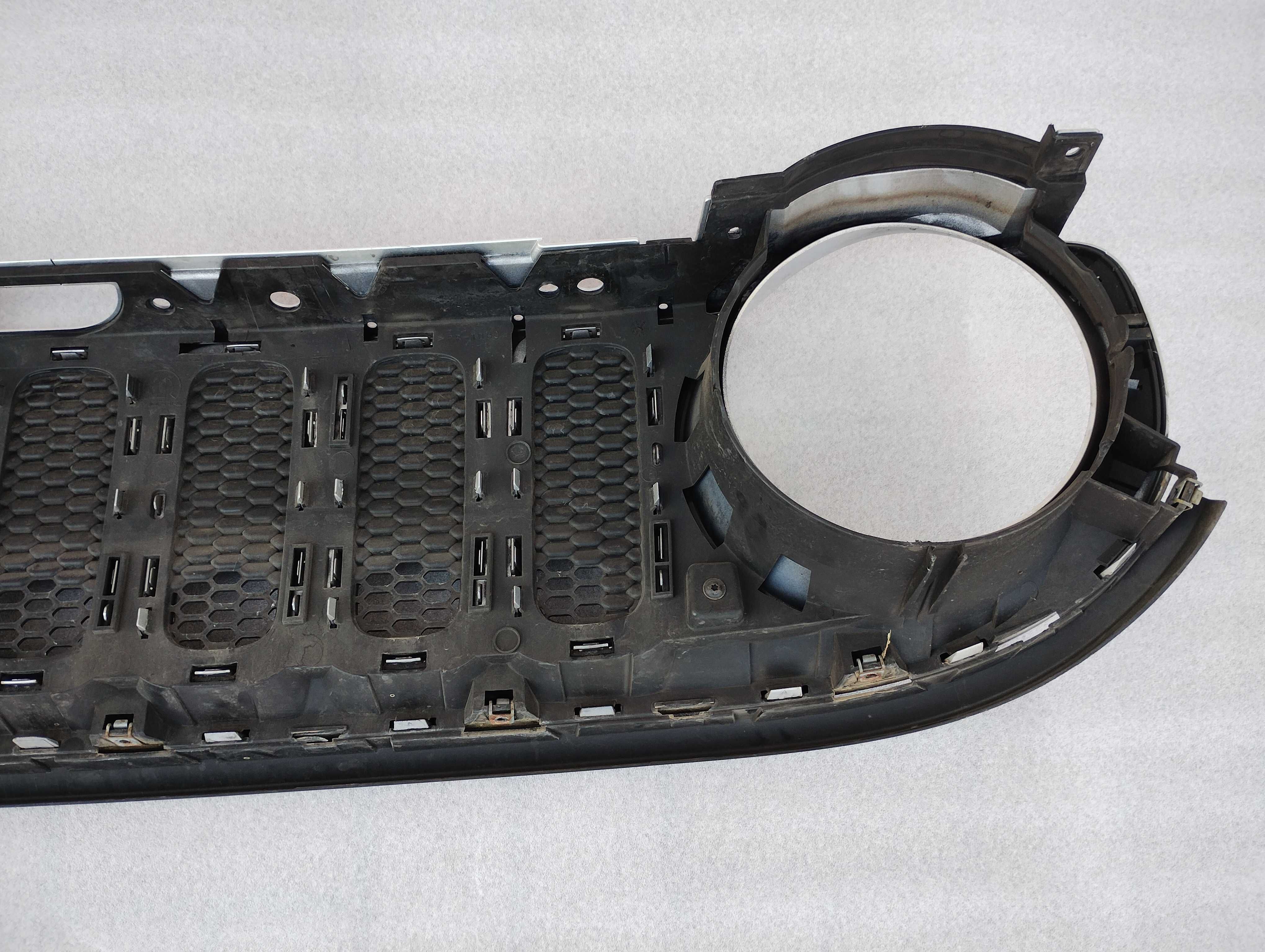 Grill Atrapa JEEP Renegade