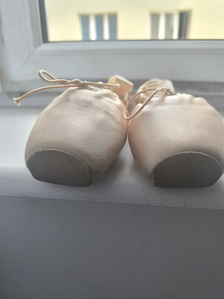 BLOCH Balance European Strong Pointy Baletowe 3¹/₂ XX