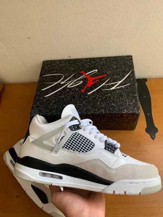 "Buty koszykówki" Jordan_4_Retro_military_black_R.42