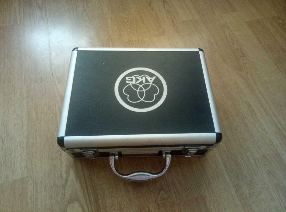 Студійний мікрофон AKG C 2000 B