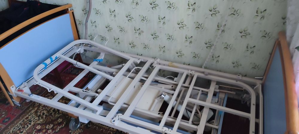 Продам кромать медецинська з електроприводом