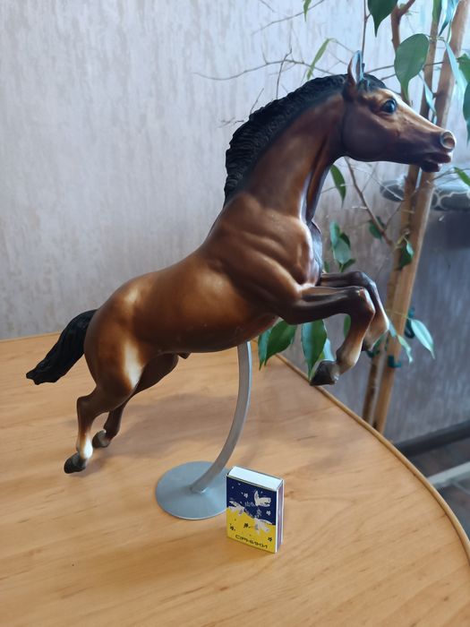 Фигурка лошади коня Бреер Германия коллекционная tradishional