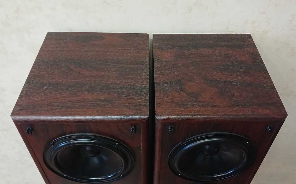 Акустика Revolver 250