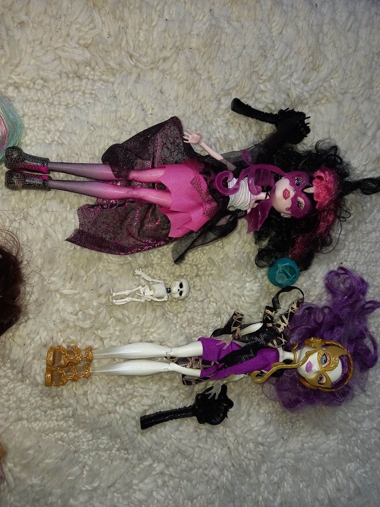 Bonecas Barbies + Winx + Monster High + Bratz