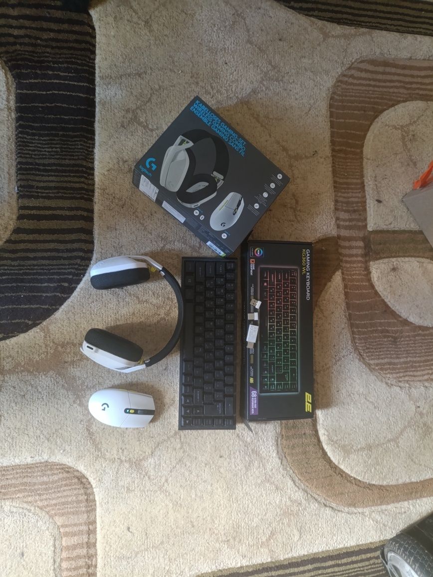Logitech g435 logitech g305se клавіатура KG360 WL RGB все робоче