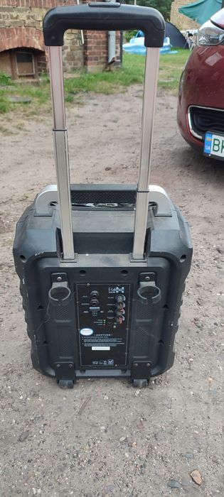 Głośnik bluetooth na kółkach