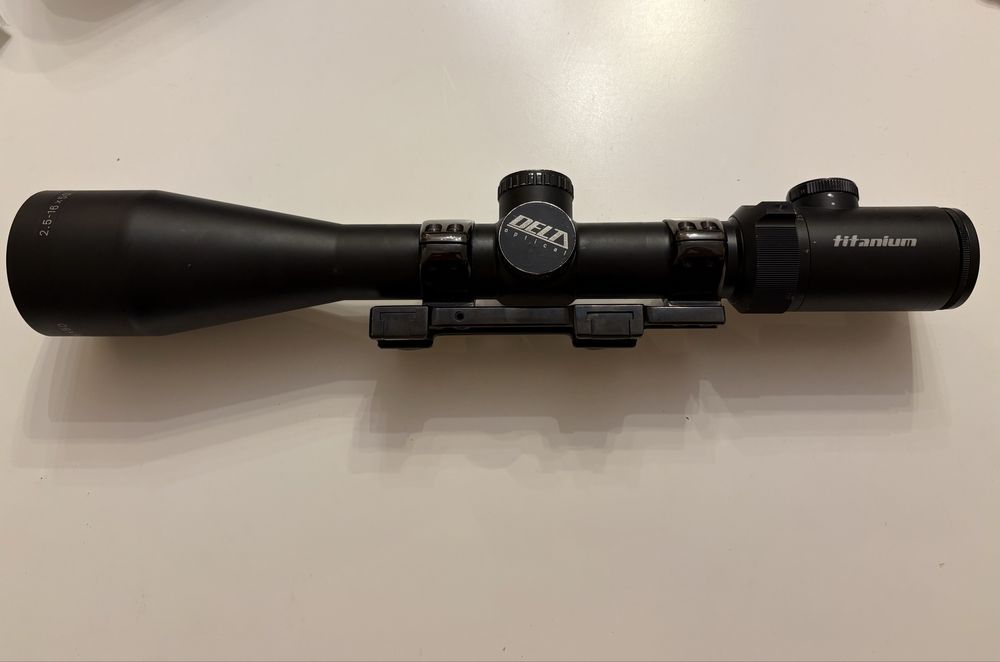Sprzedam lunetę  Delta optical titanium 2,5-16x50 2D .