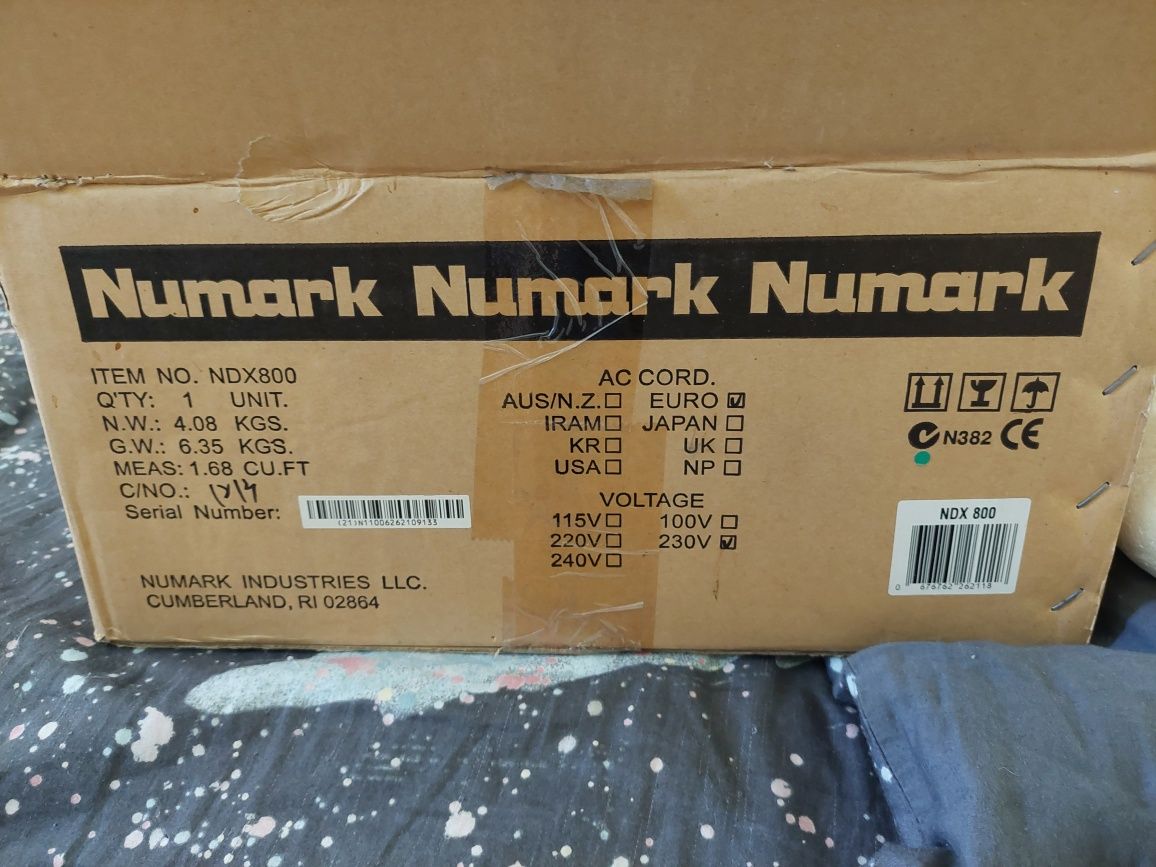 Numark NDX800 x 2