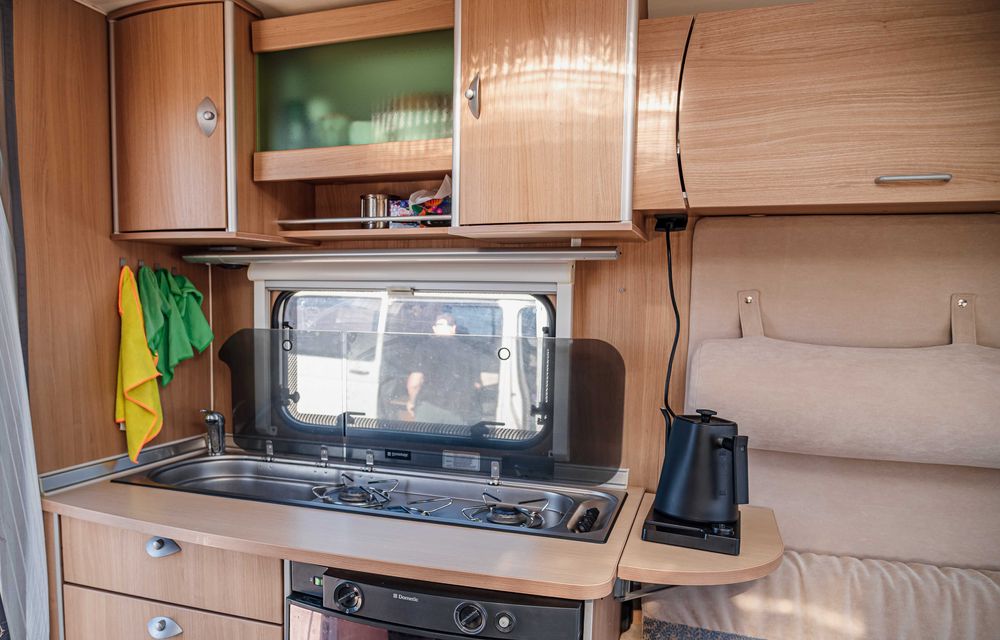 Доглянутий трейлер (кемпер) Bürstner Averso 390TS 2010