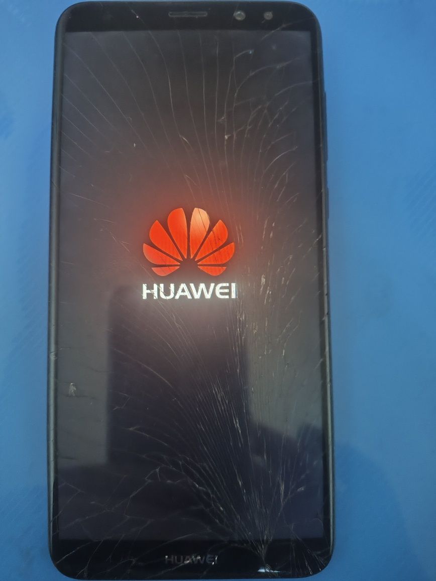 Телефон,смартфон Huawei mate 10 lite