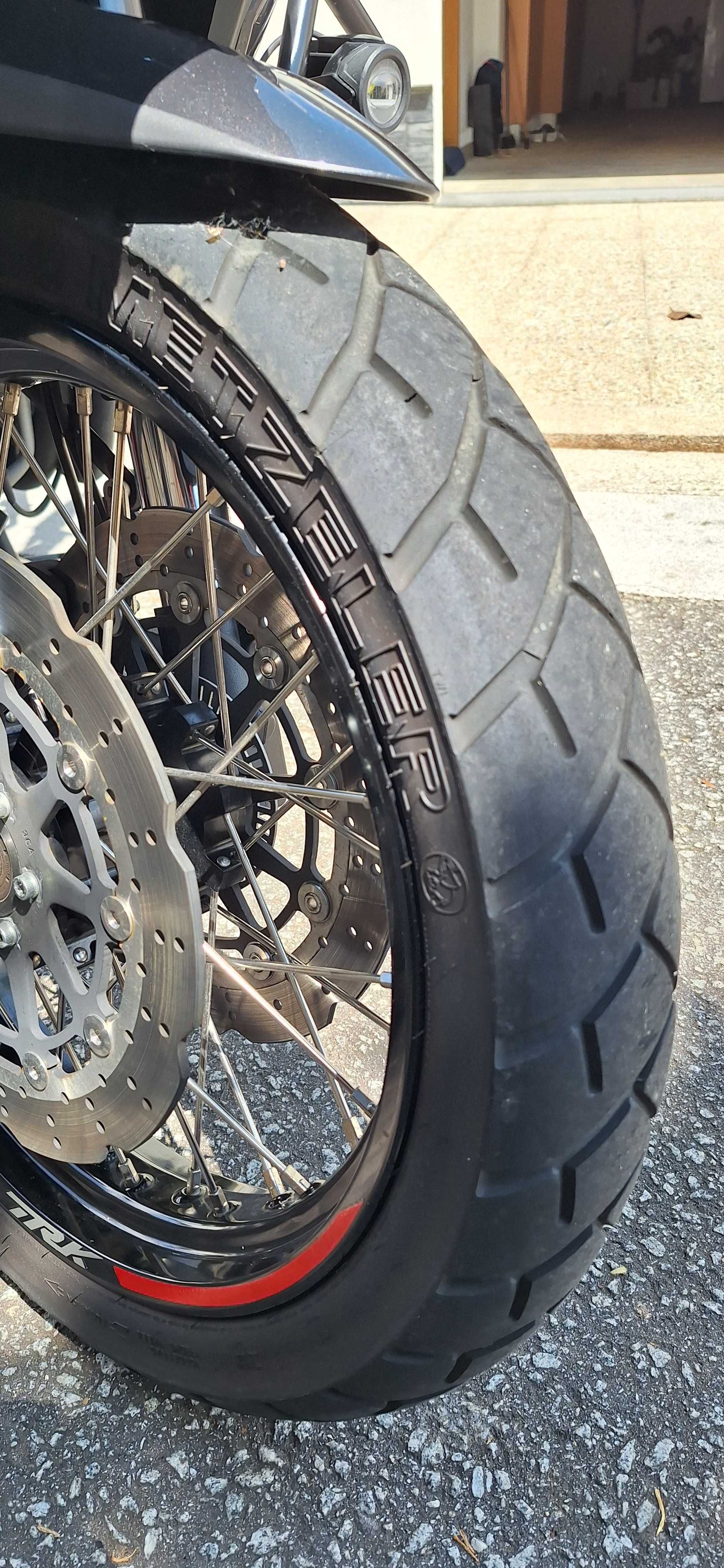 Benelli TRK 502X