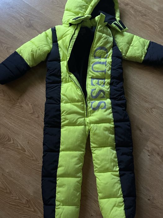 kombinezon zimowy Guess