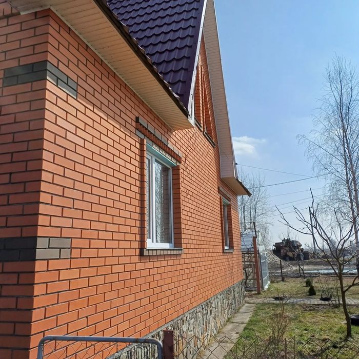 Утеплення будинків піноізолом рідким пінопластом