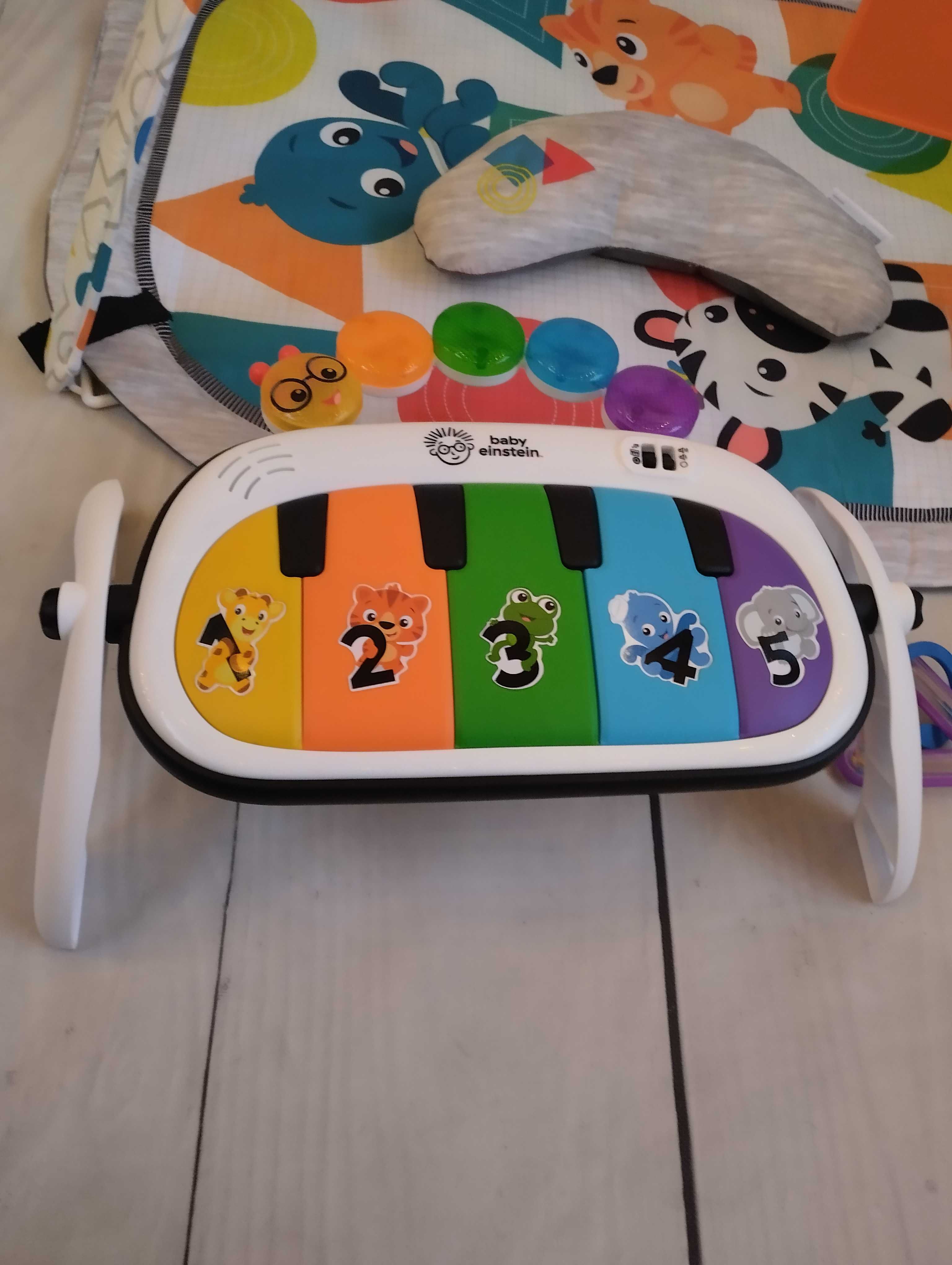 Baby Einstein mata muzyczna z pianinem zabawkami melodie światła 4w1