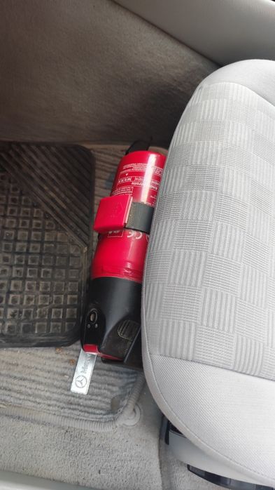 Mercedes c200  preta