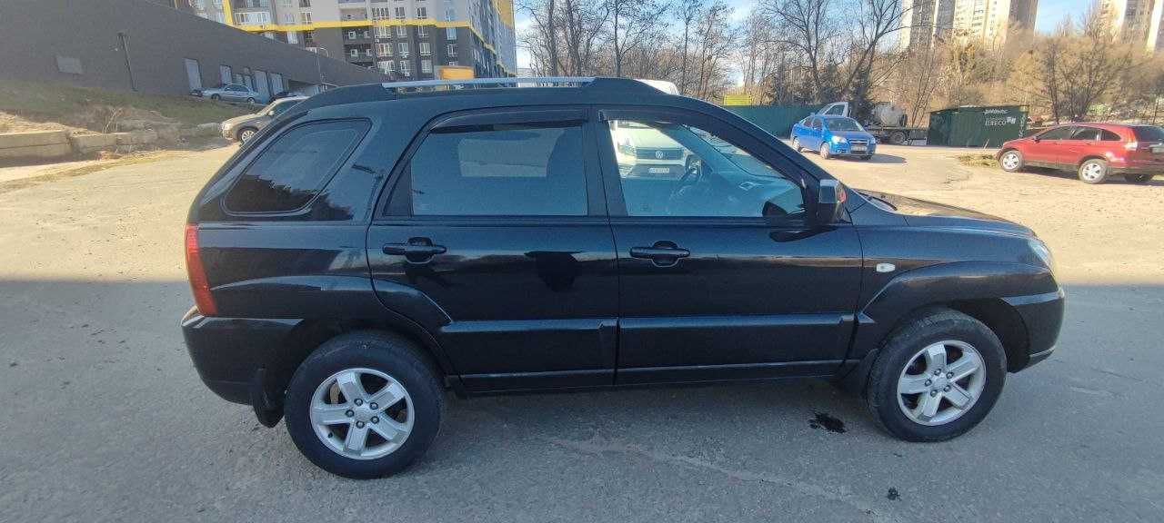 Продам Kia Sportage 2008