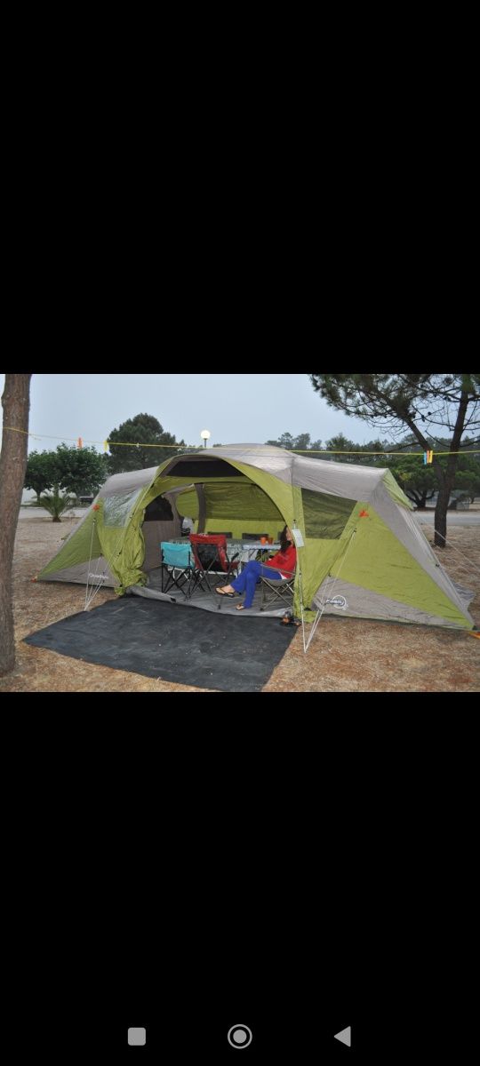 Tenda Quechua como nova