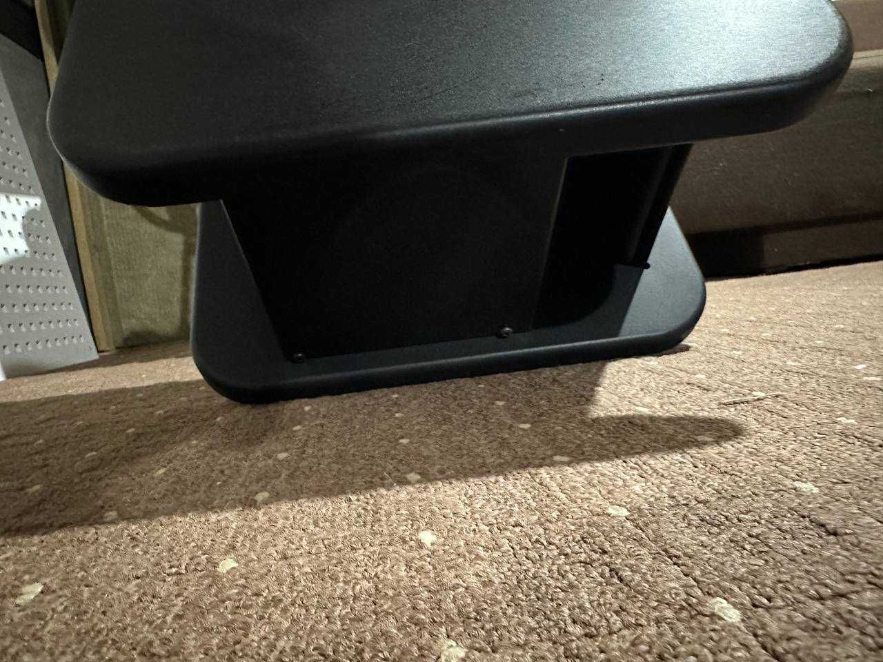 Genelec 7040A Студійний сабвуфер