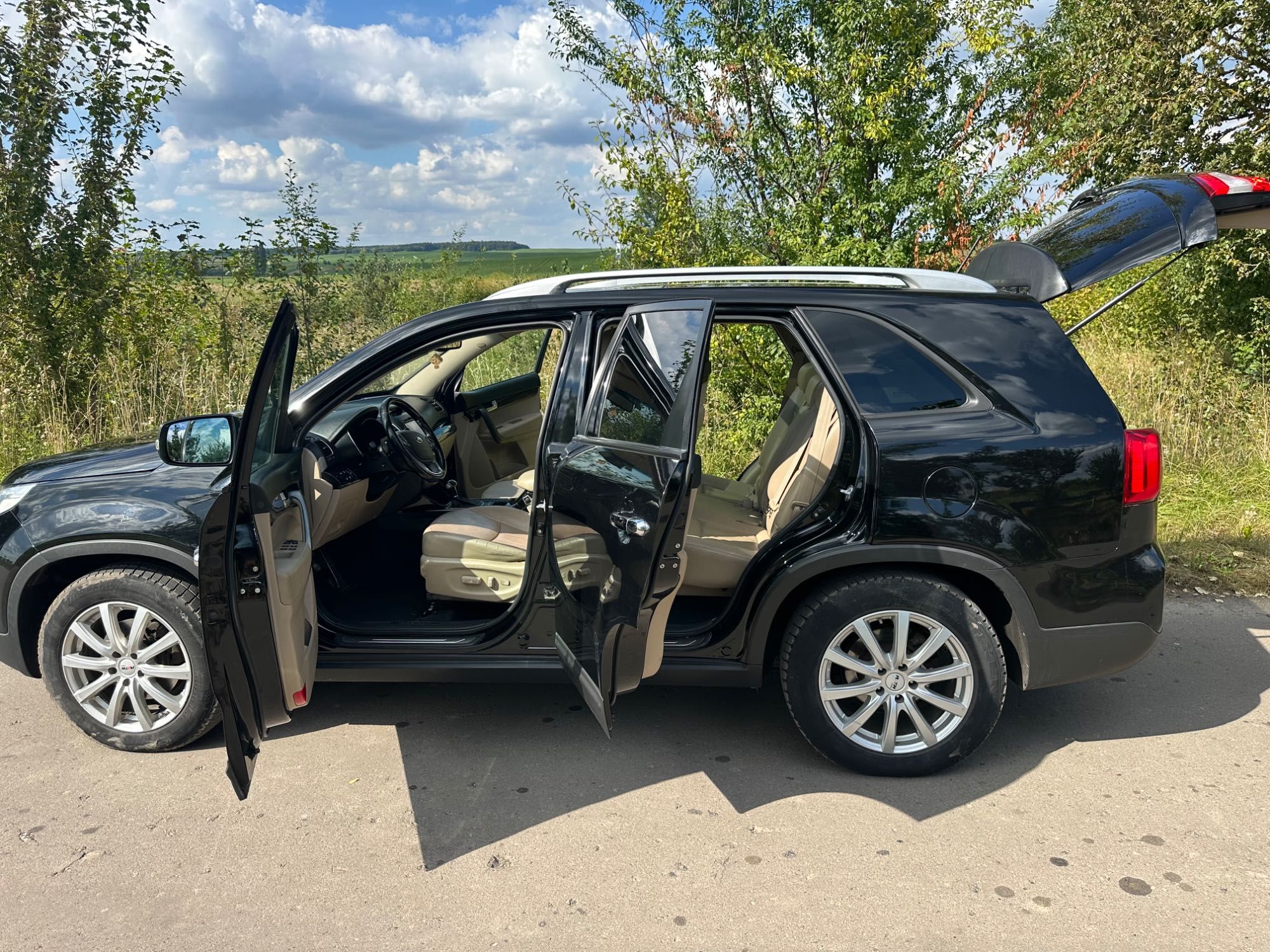 Кіа Sorento 2013р випуску. Перший власник на Україні.
