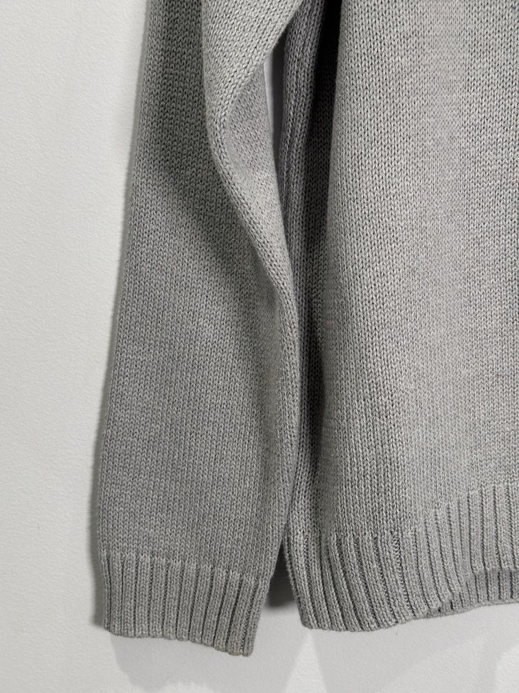 Szary sweter chłopięcy 110 cm