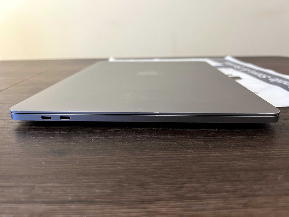 MacBook Pro 13 2020 M1 Space Gray 16/512Gb ємність батареї 100%