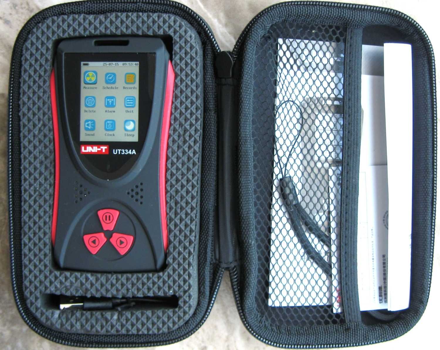 Дозиметр радиации UNI-T UT334A, счетчик гейгера.