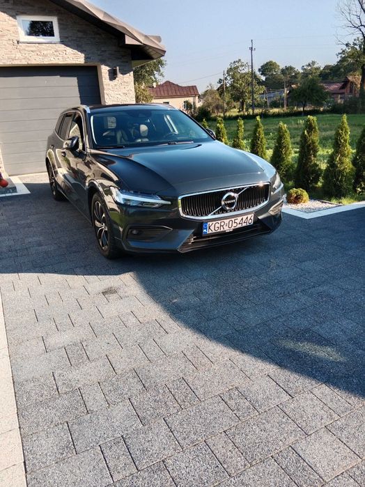 Volvo V60 Momentum Pro Skóra