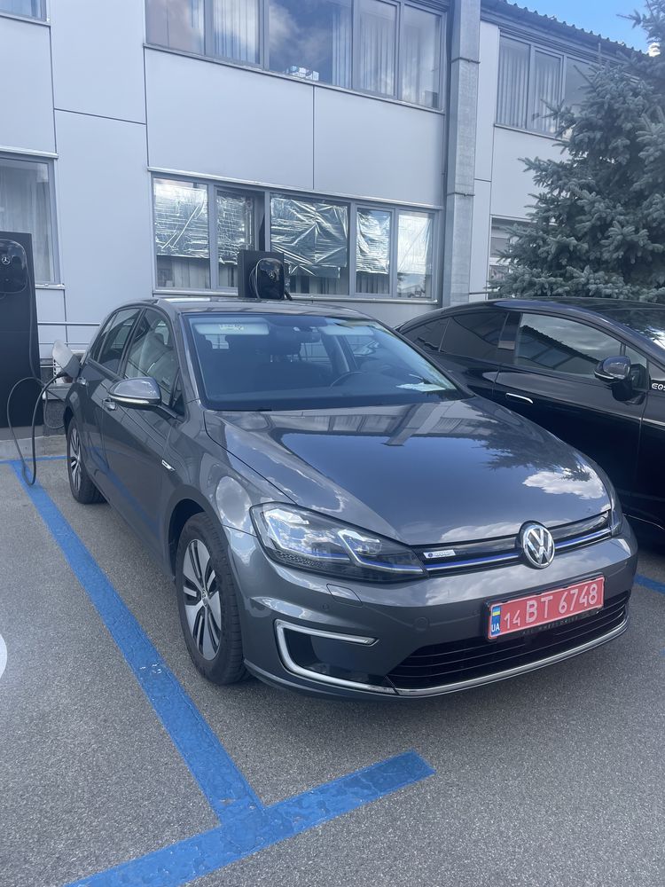 Автомобіль електро 2018 e-golf 36KWT