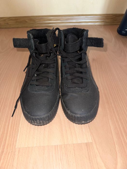 Зимові кросівки жіночі