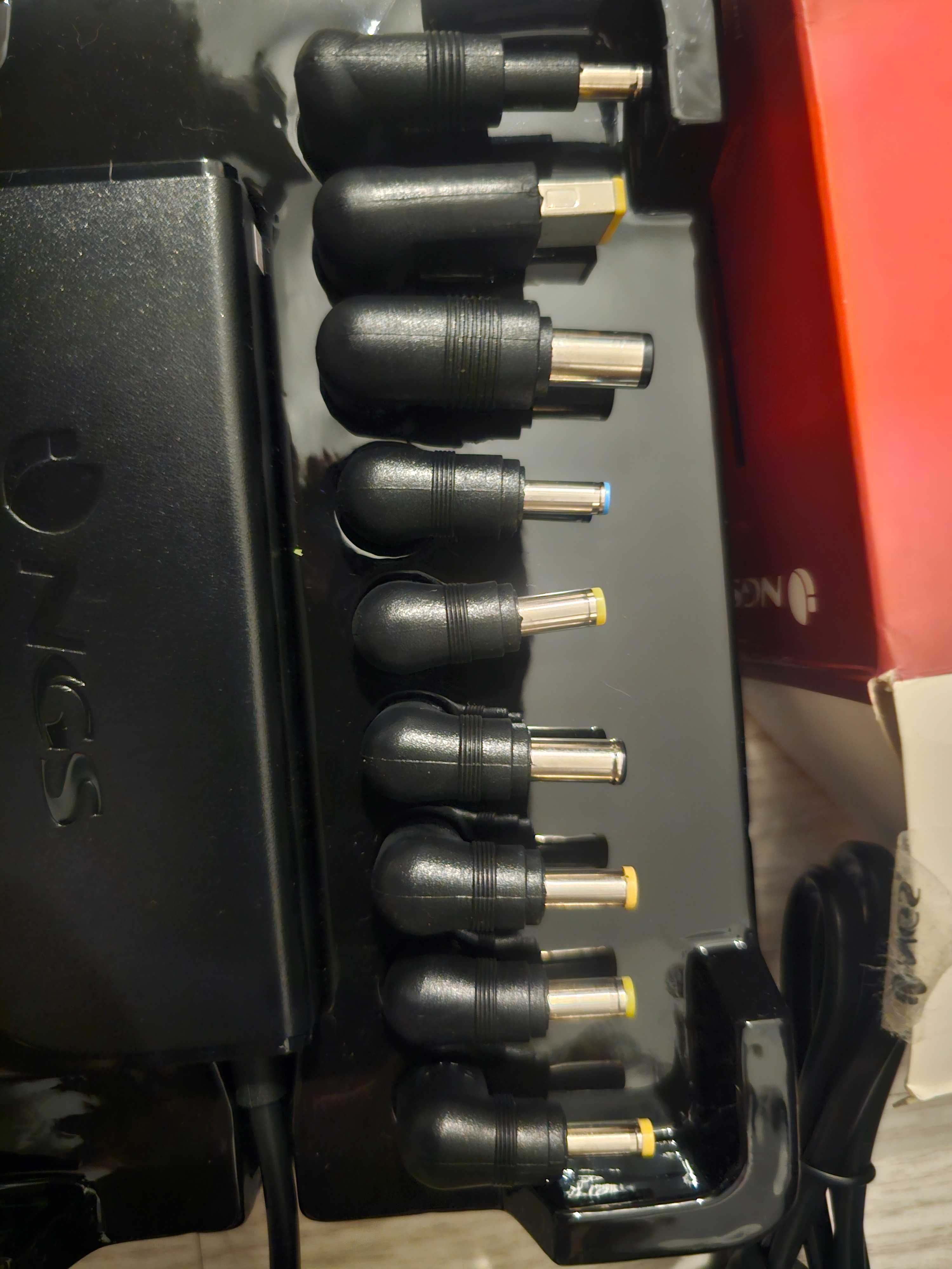 Carregador universal NGS W-70W para portátil – como novo