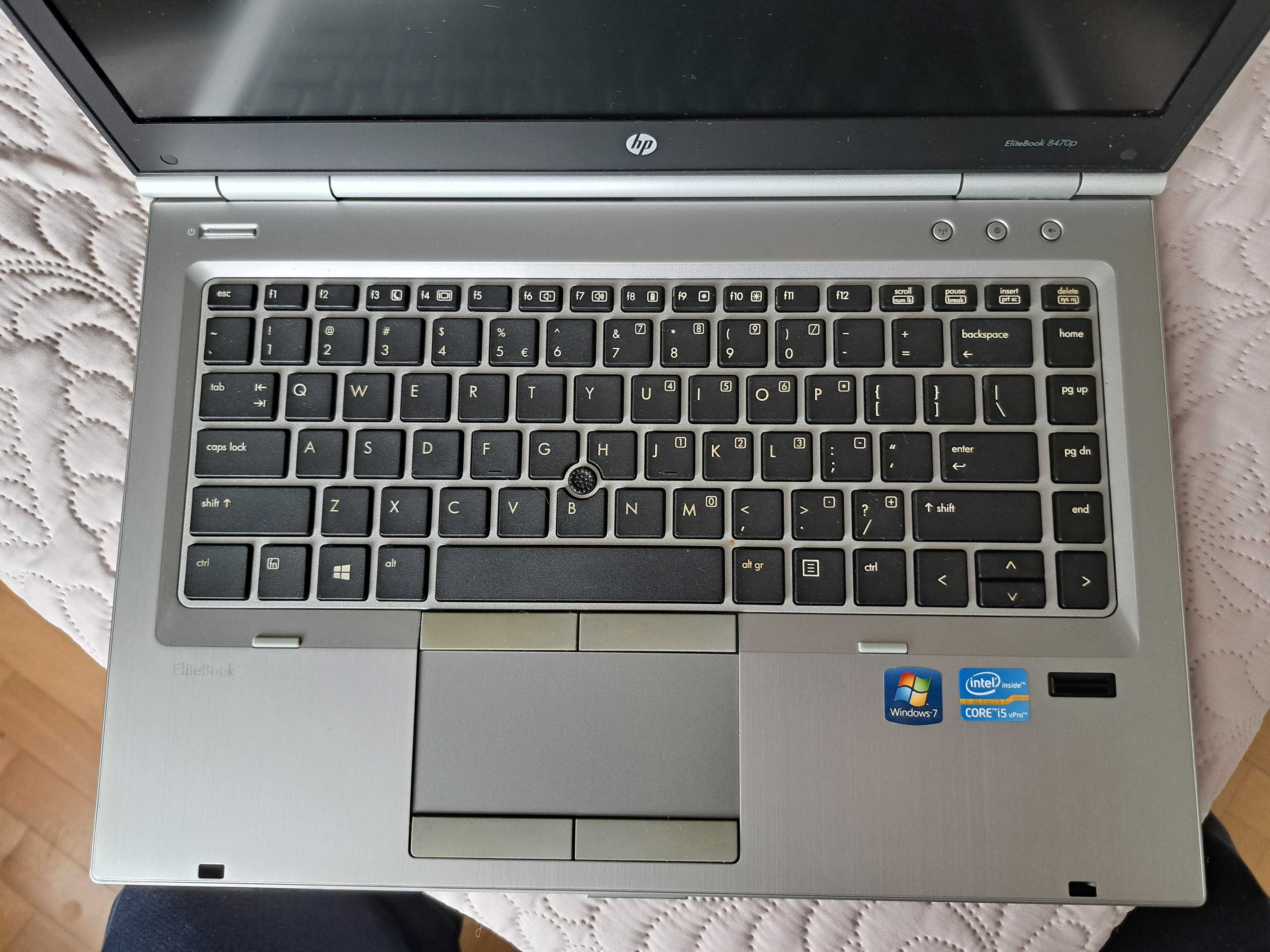 HP elitebook 8740p +stacja dokujaca + oryginalny zasilacz+torba