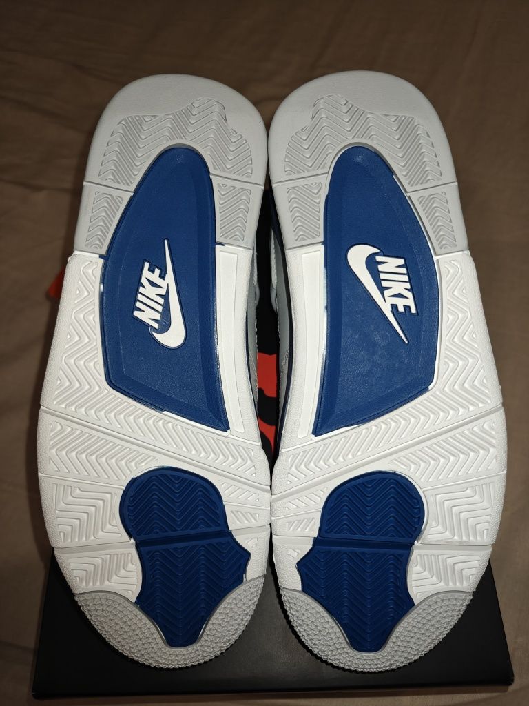 Jordan 4 military blue