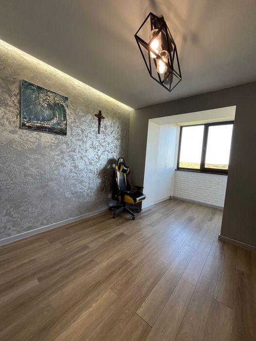 Продам 2-х рівневу квартиру