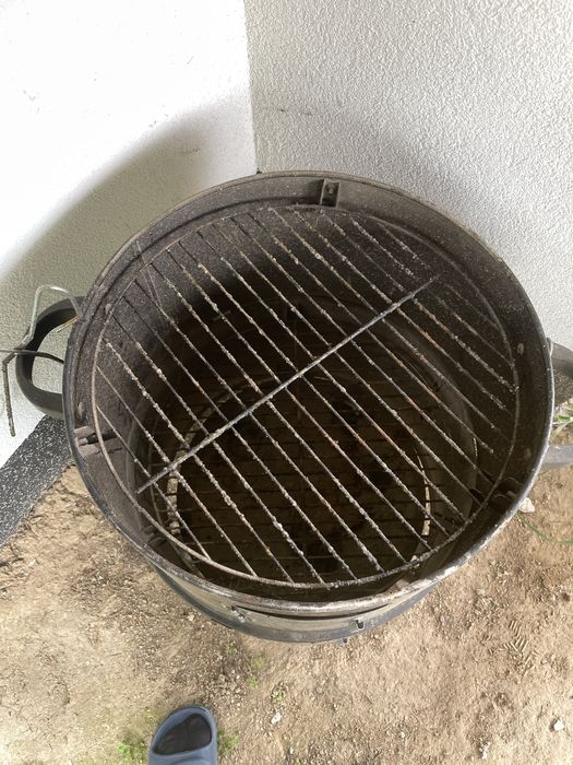 Grill wędzarnia na węgiel drzewny model HW 1068A
