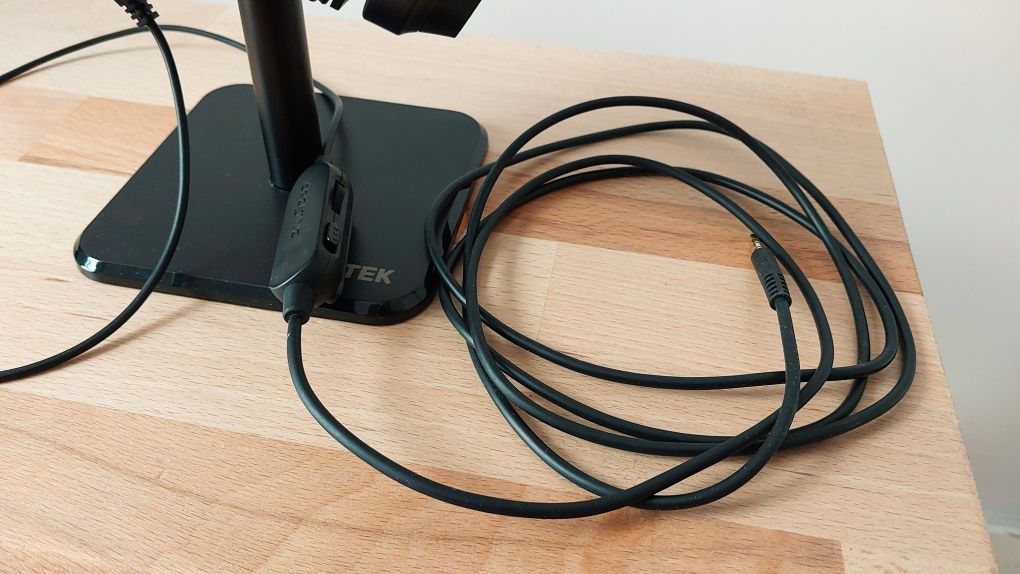 Słuchawki z mikrofonem Creative Chat jack 3,5mm BDB stan + uchwyt