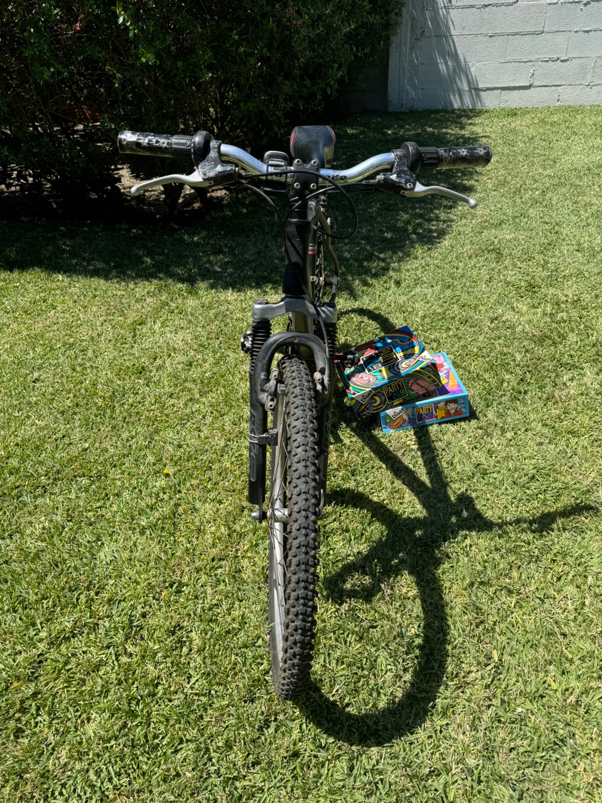 Bicicleta BTT preta