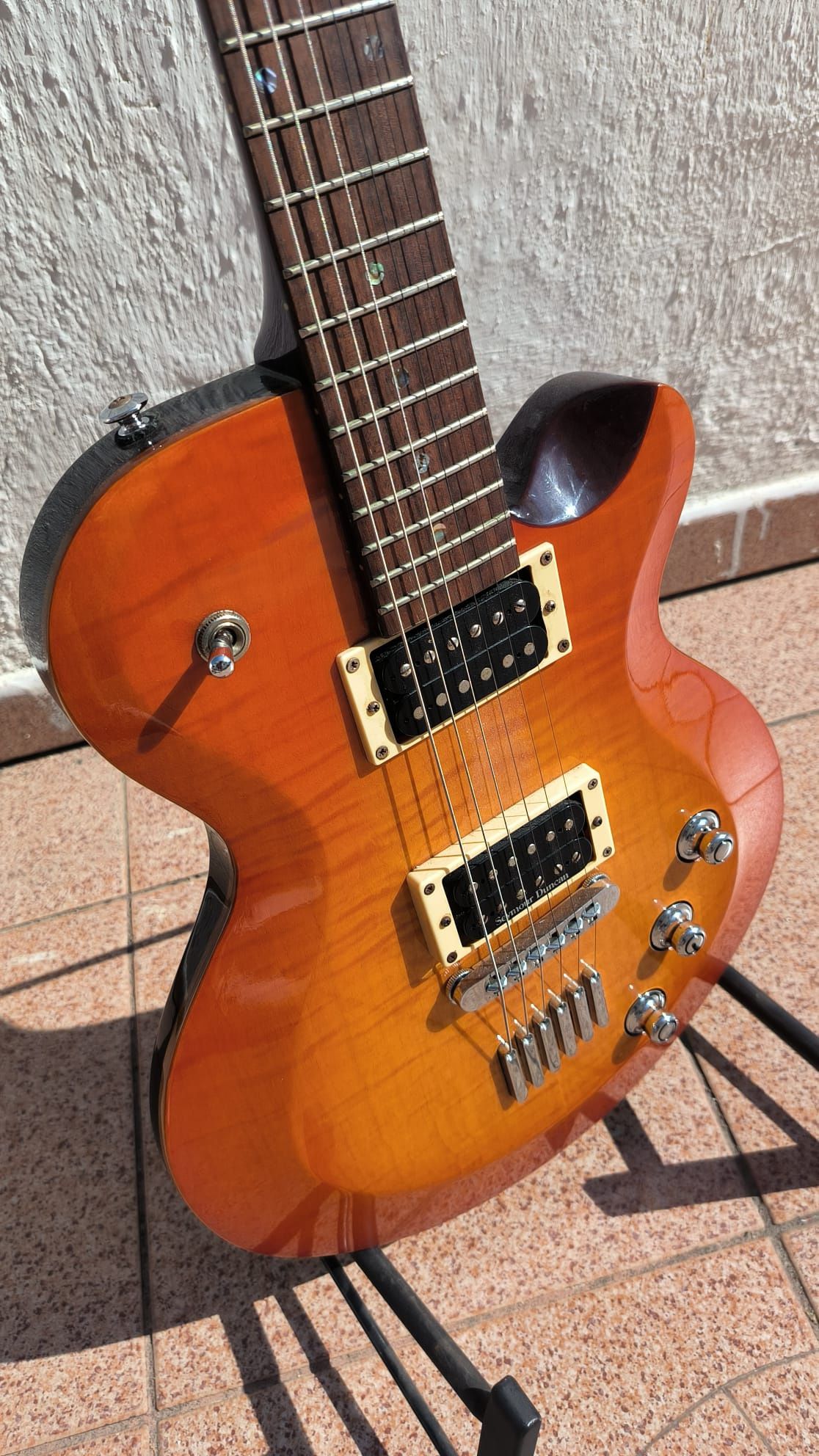 Guitarra Yamaha AES 620 cor  Sunbirst