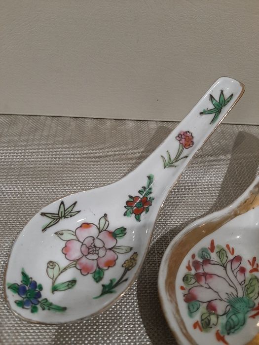 Colheres em Porcelana Oriental III