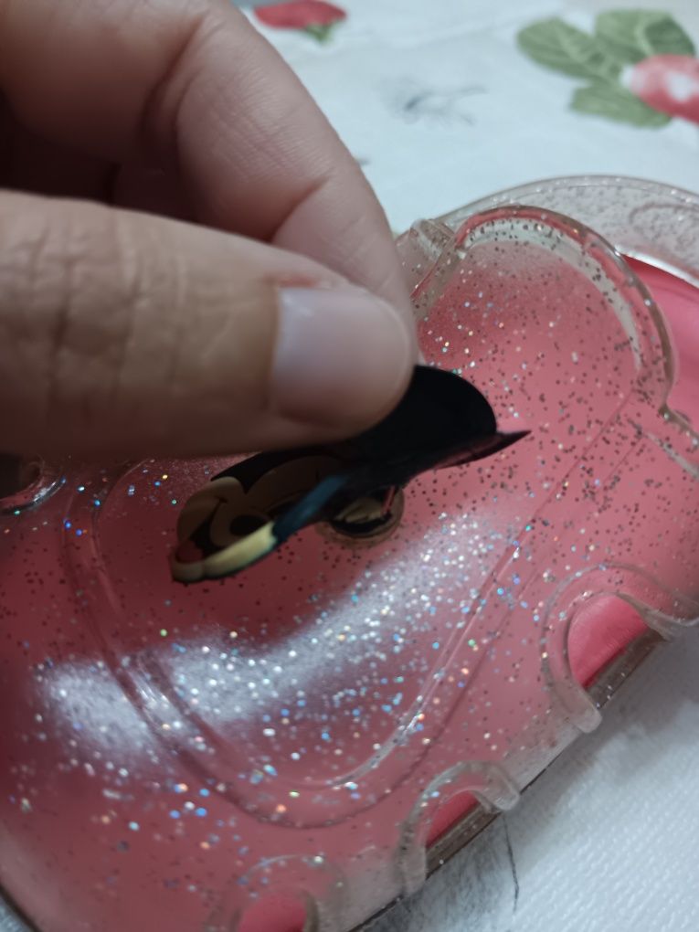 Crocs / Chinelos Brilhantes da Minie