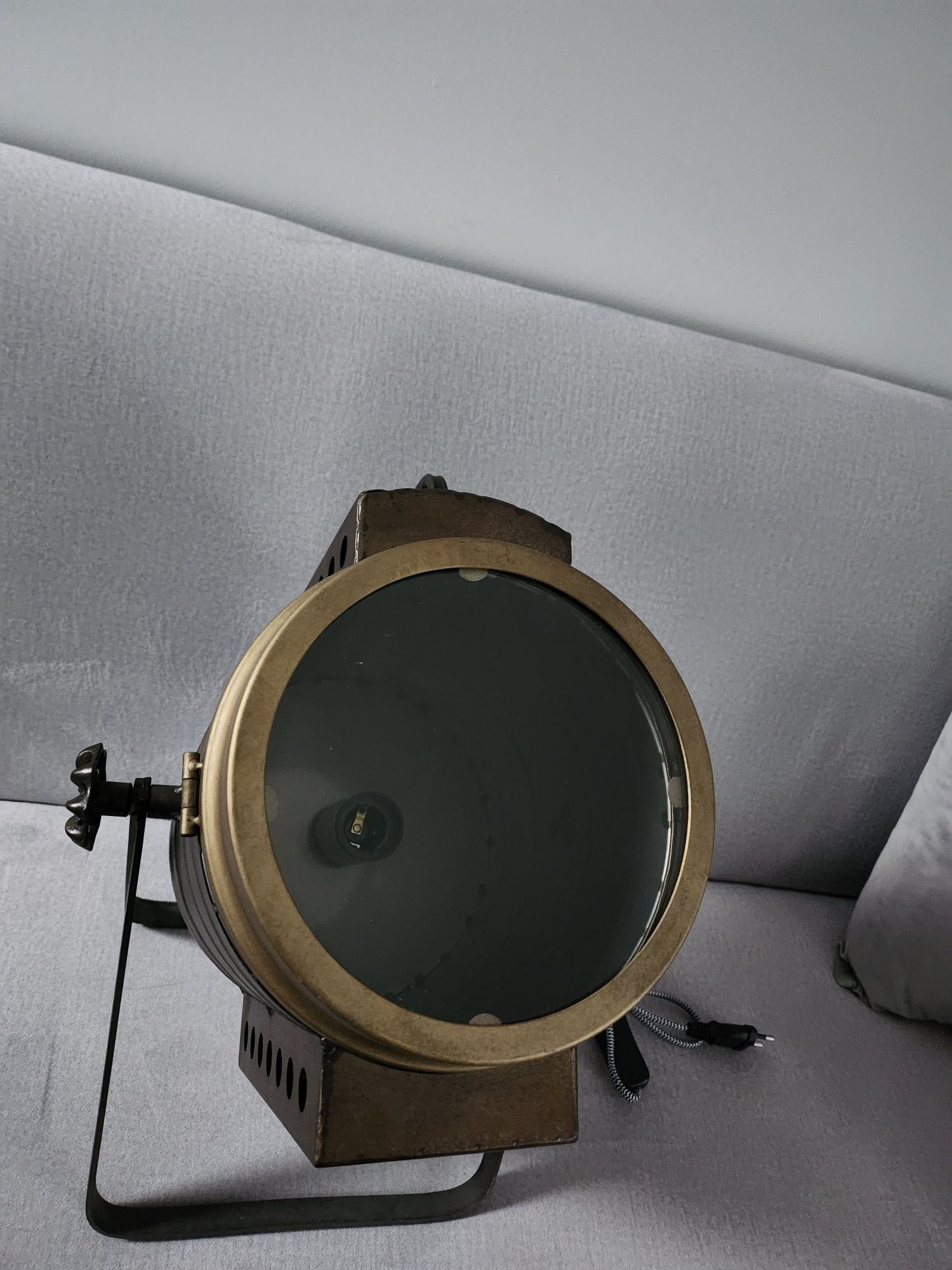 Nowa lampa stołowa loft industrialna